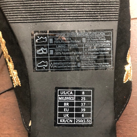 Forever 21 Pointed toe flat shoe - Picture 3 of 6